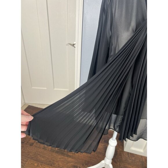 DENNIS BY DENNIS BASSO WOMEN BLACK SIZE 14 BLOUSE W/LONG Pleated Attached Scarf - Picture 2 of 10